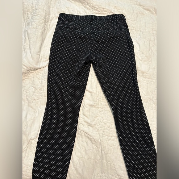 Gap | Black with White Dots | Signature Skinny Ankle Pant - Picture 7 of 7